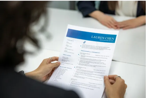 Master Your Resume Format Chronological vs Functional vs Hybrid