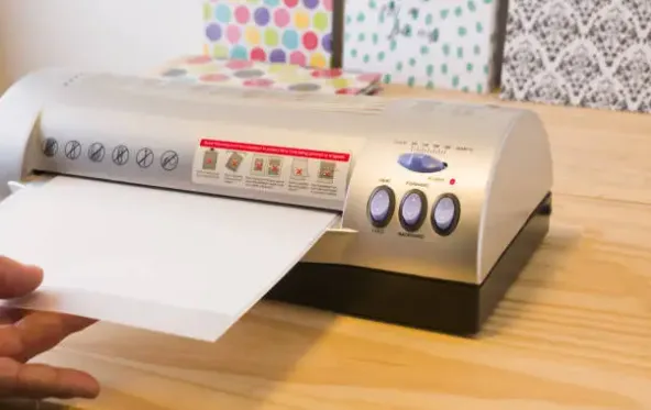 Quality and Efficiency in B2B Printing and Packaging with Laminators