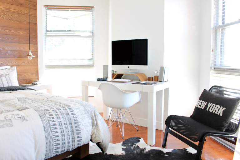 Explore Student Apartment Living Near Campus and City Centers